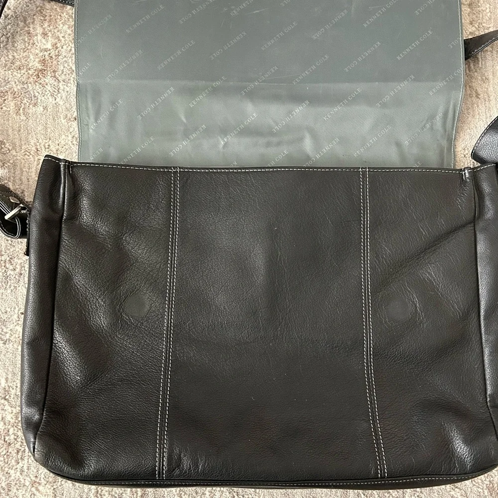 Kenneth Cole Reaction elegant black